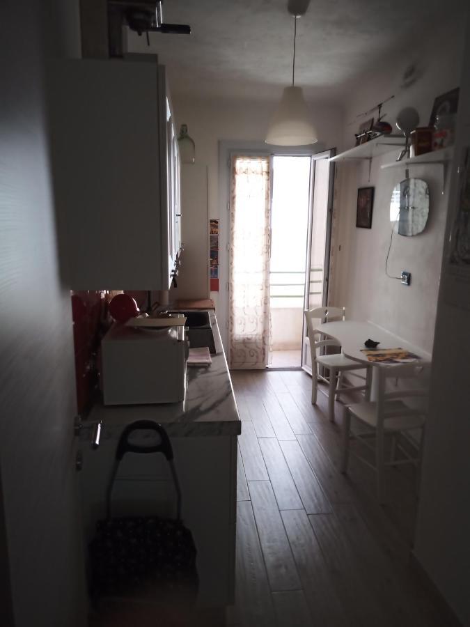Grand F2 60Mq Centre Antibes, Proche Plages, Commerces, 2 Balcons, Parking, Train, Bus, Deco Vintage, Pet Friendly, Ideal Famille Ou 1-2 Couples Ngoại thất bức ảnh