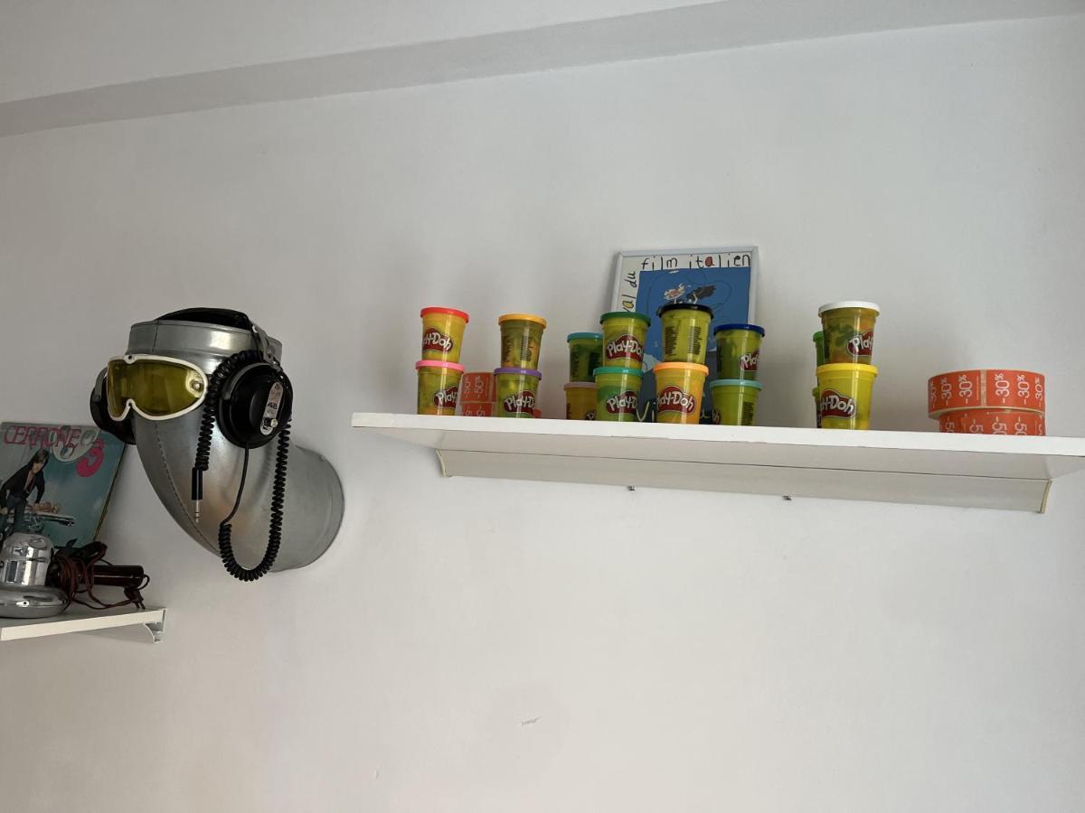 Grand F2 60Mq Centre Antibes, Proche Plages, Commerces, 2 Balcons, Parking, Train, Bus, Deco Vintage, Pet Friendly, Ideal Famille Ou 1-2 Couples Ngoại thất bức ảnh