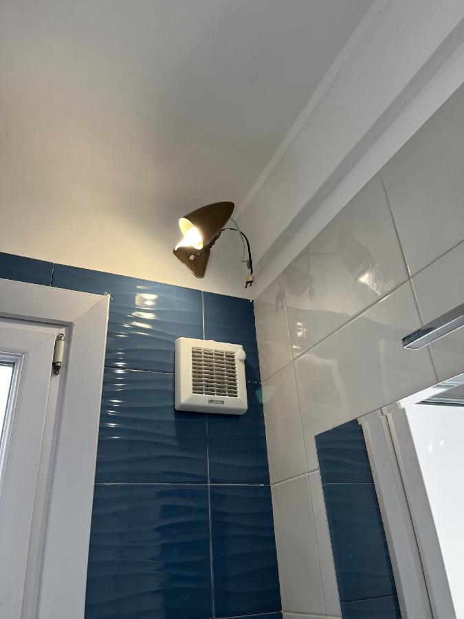 Grand F2 60Mq Centre Antibes, Proche Plages, Commerces, 2 Balcons, Parking, Train, Bus, Deco Vintage, Pet Friendly, Ideal Famille Ou 1-2 Couples Ngoại thất bức ảnh